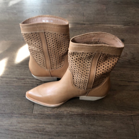 Dolce Vita Union Western Boot- Mocha - Picture 2 of 8